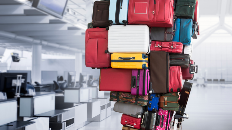 Travel Smart: Essential Tips for Choosing  Your Luggage